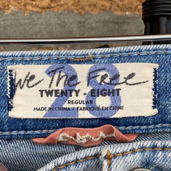 We the free high rise jeans size 28 curvy - Picture 4 of 13